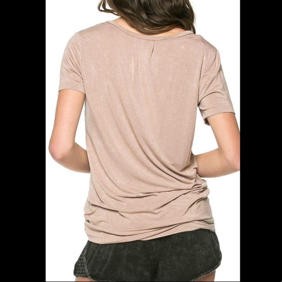 💥Sale! POL Sand Long Loose V-Beck Soft T-Shirt - Picture 2 of 7